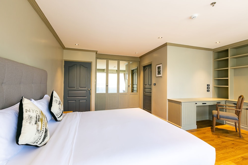 THEA Private Suites by TH District 17/64