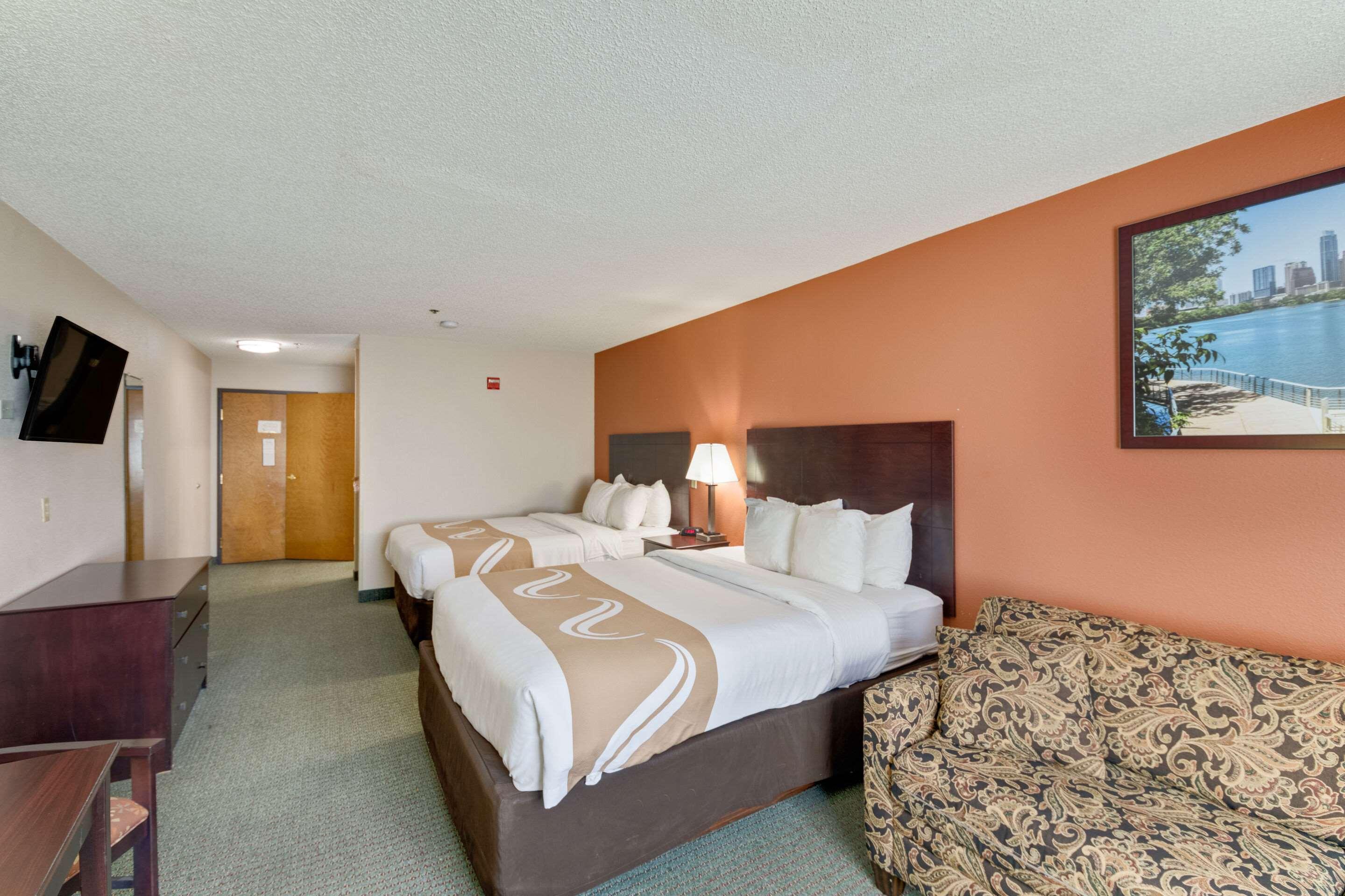 SUITE, 2 QUEEN BEDS