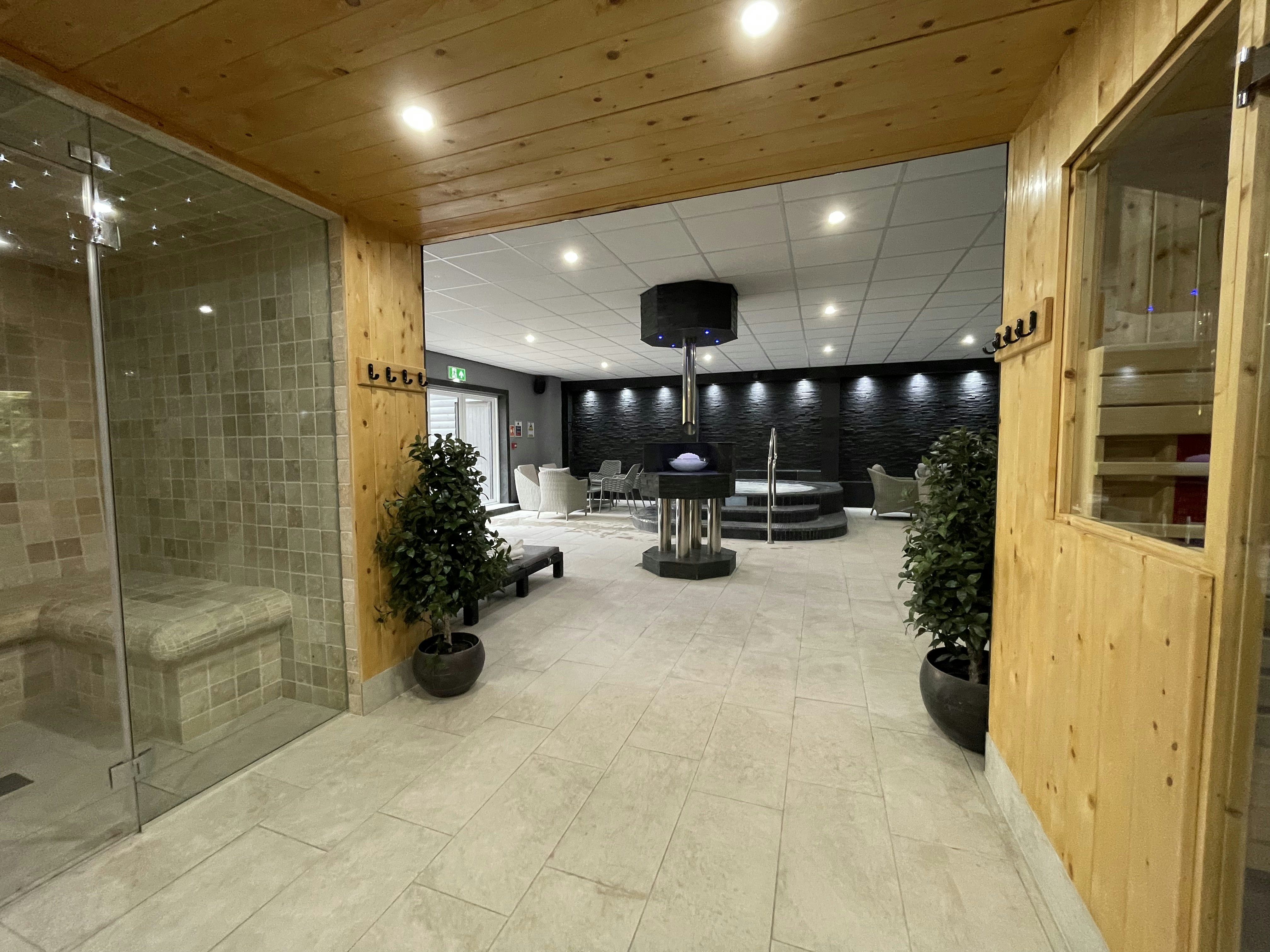 Comis Hotel and Golf Resort 31/50