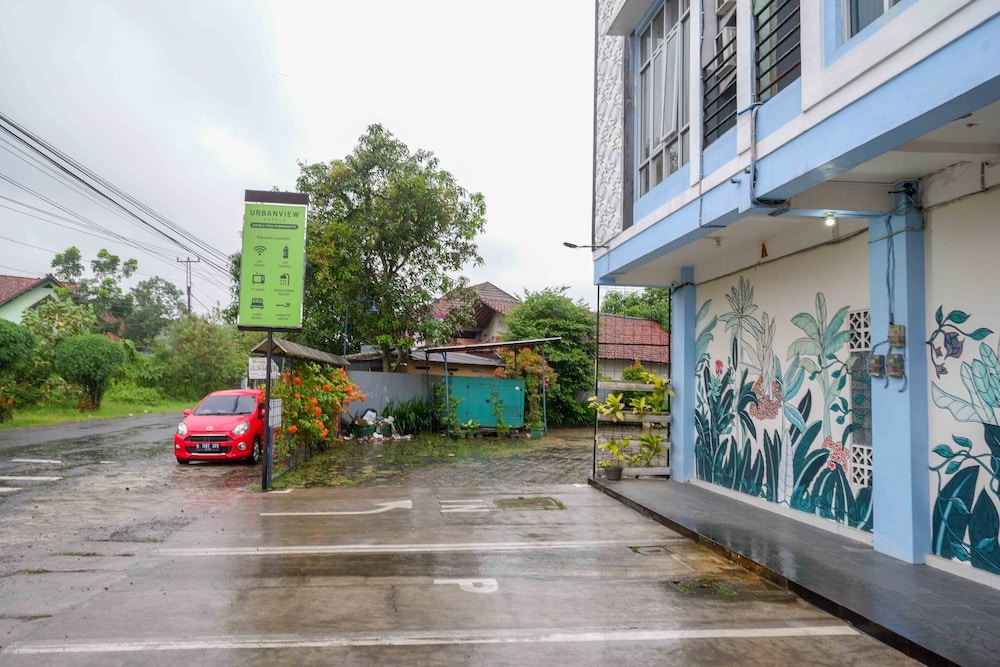 Urbanview Hotel Double Tree Purwokerto 21/25