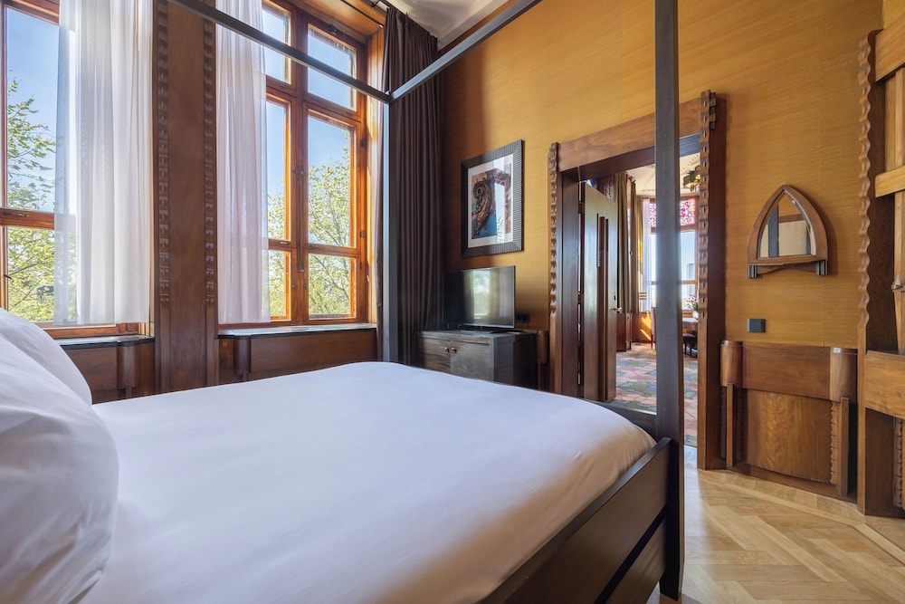 Executive, Suite, King Bed