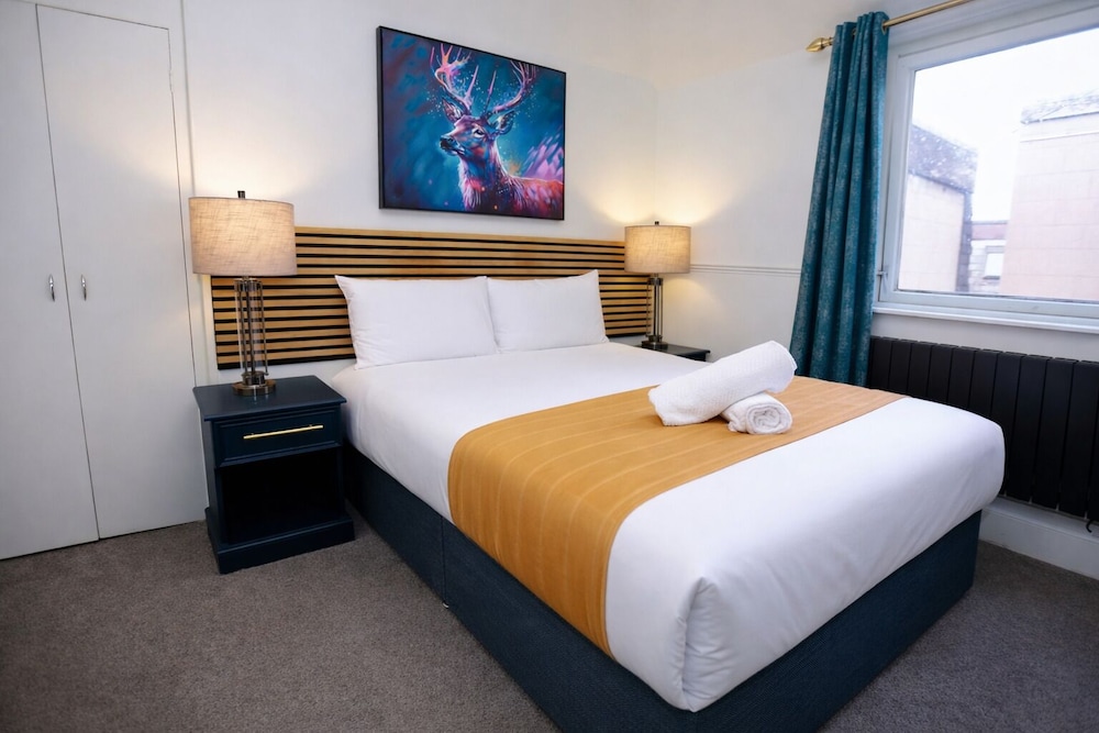 Lovat Hotel 10/42