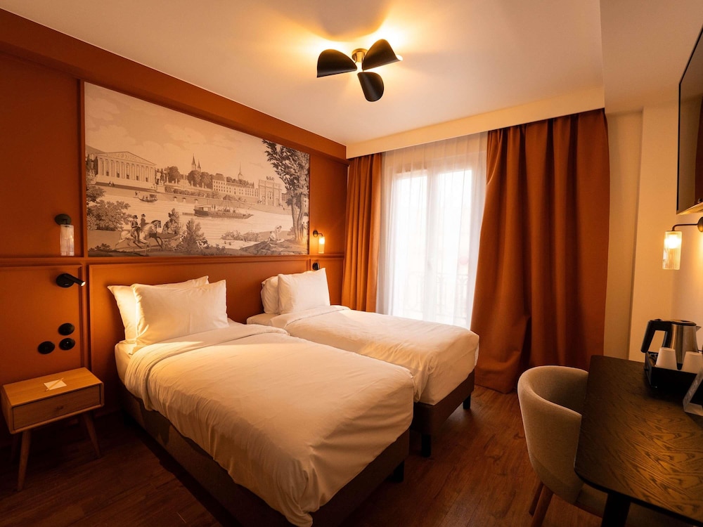 CLASSIC, TWIN BEDS