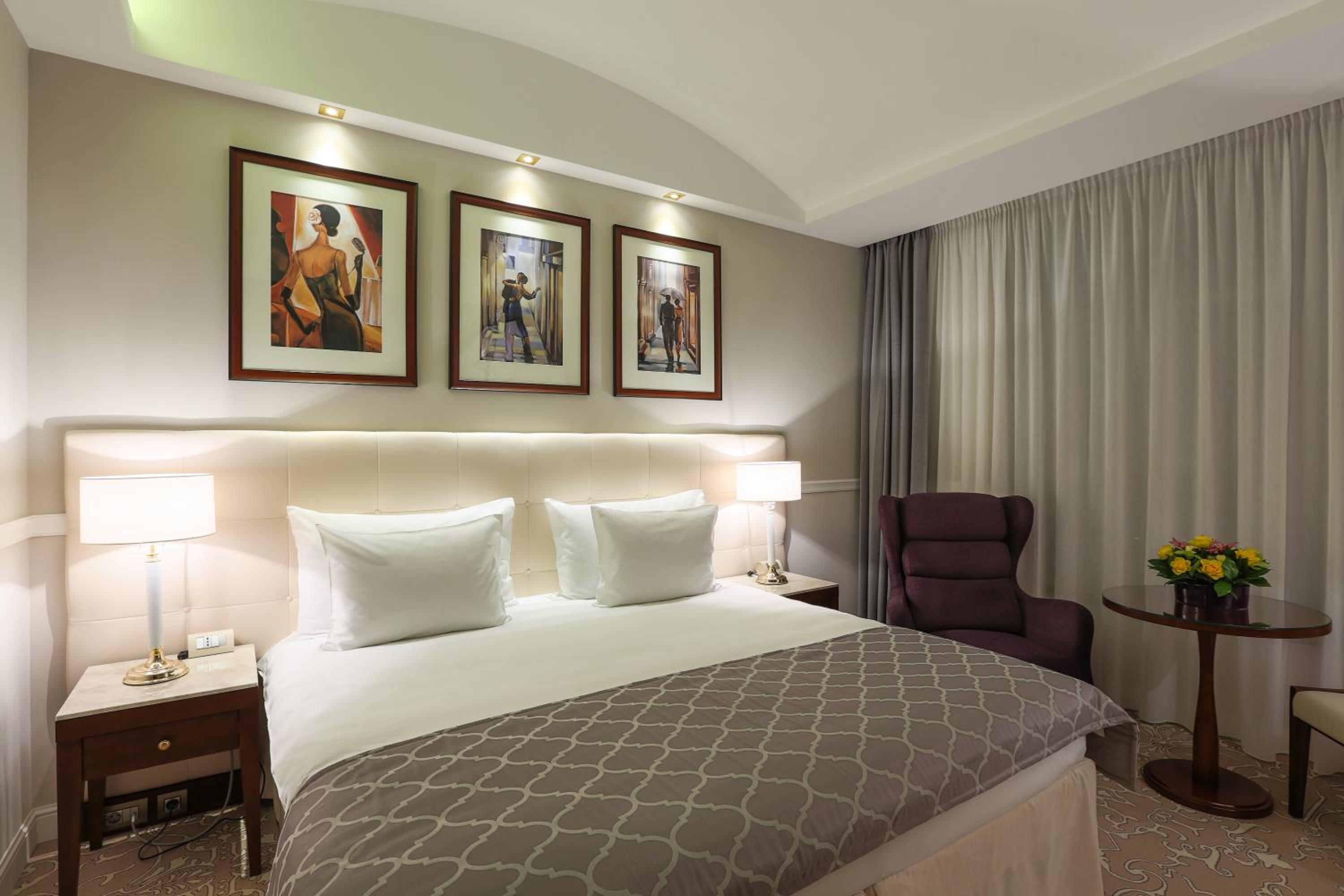 Deluxe, 2 Double Beds