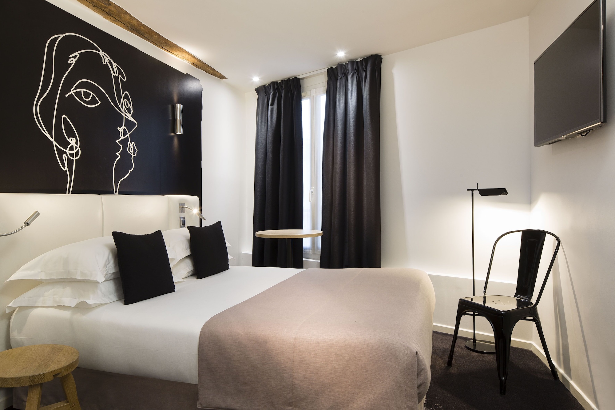 غرفة كلاسيكية بسرير مزدوج، Hotel Montparnasse Saint Germain 5/10