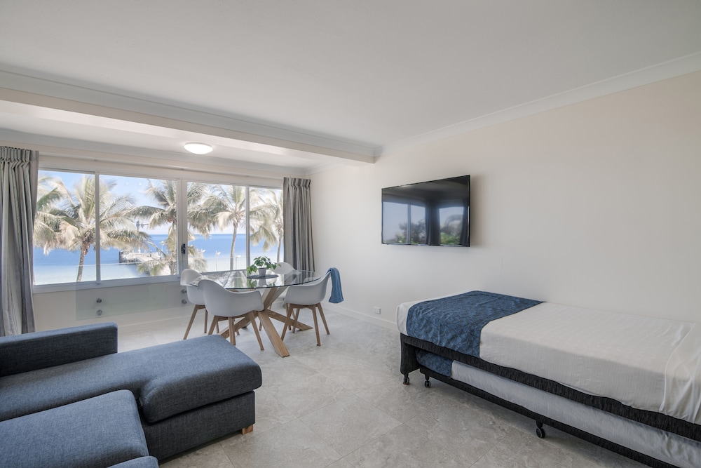 Tangalooma Island Resort 23/54