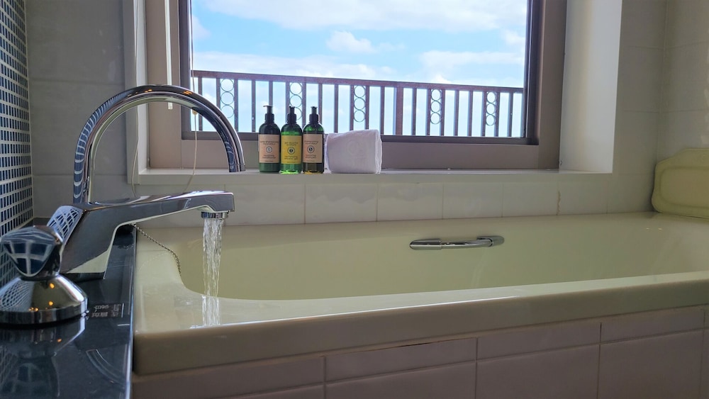 Loisir Hotel and Spa Tower Naha 76/76