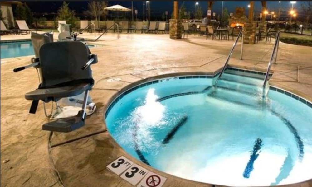 Apache Casino Hotel 3/70