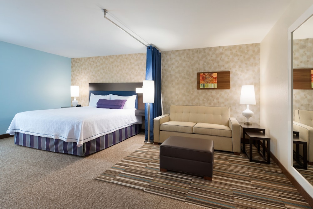 Home2 Suites By Hilton Milwaukee Airport 9/41