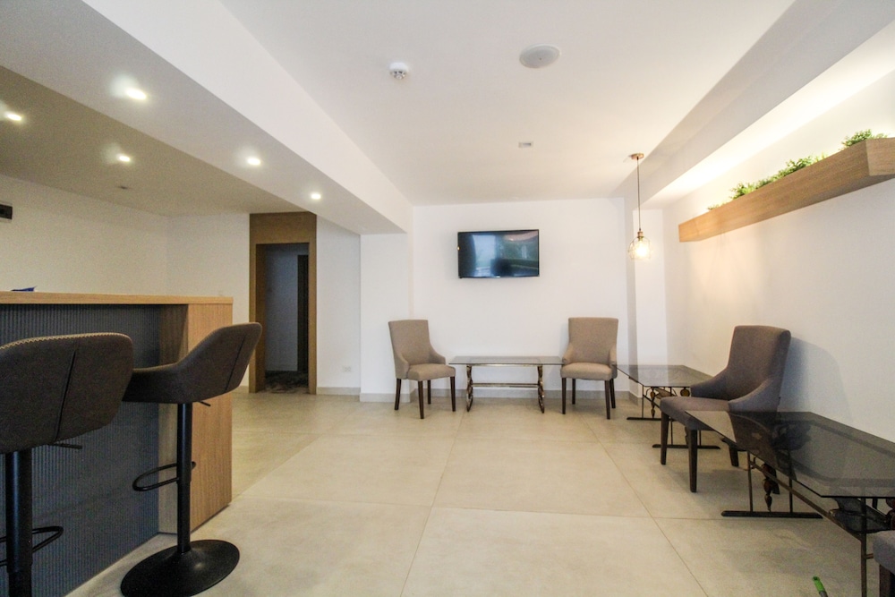 Hotel Avenue 46/64