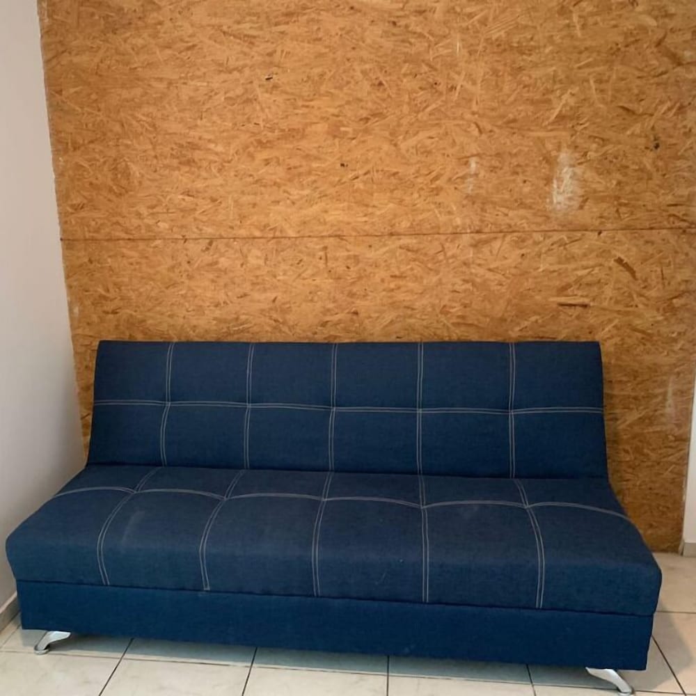 Container Inn 50/79