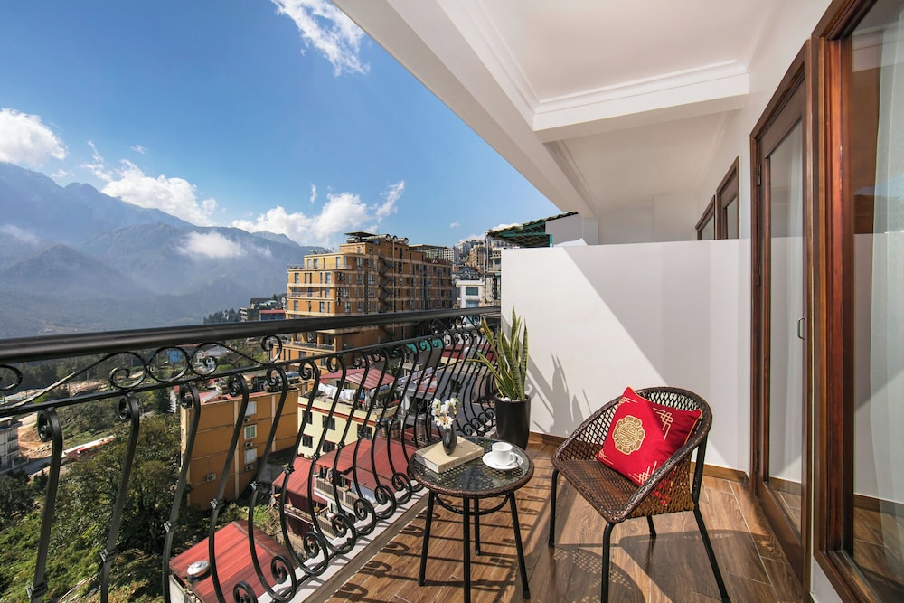 DeLaSol Sapa Hotel 6/50