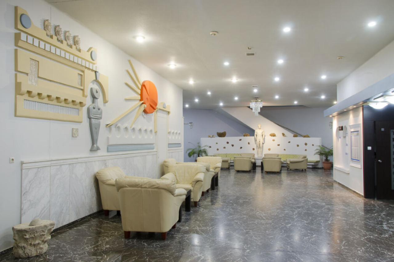Atlantis Hotel 29/50