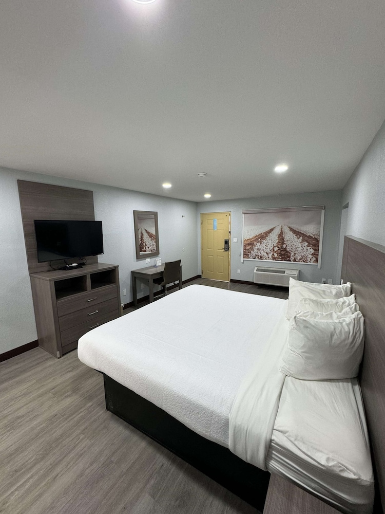 SureStay Hotel By Best Western Childress 6/18