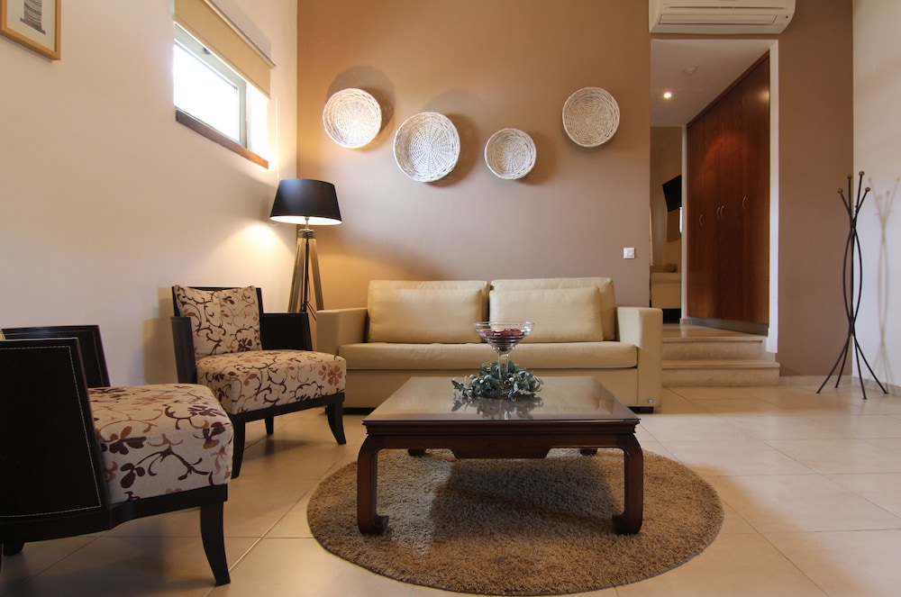 Delina Mountain Spa Resort 54/86