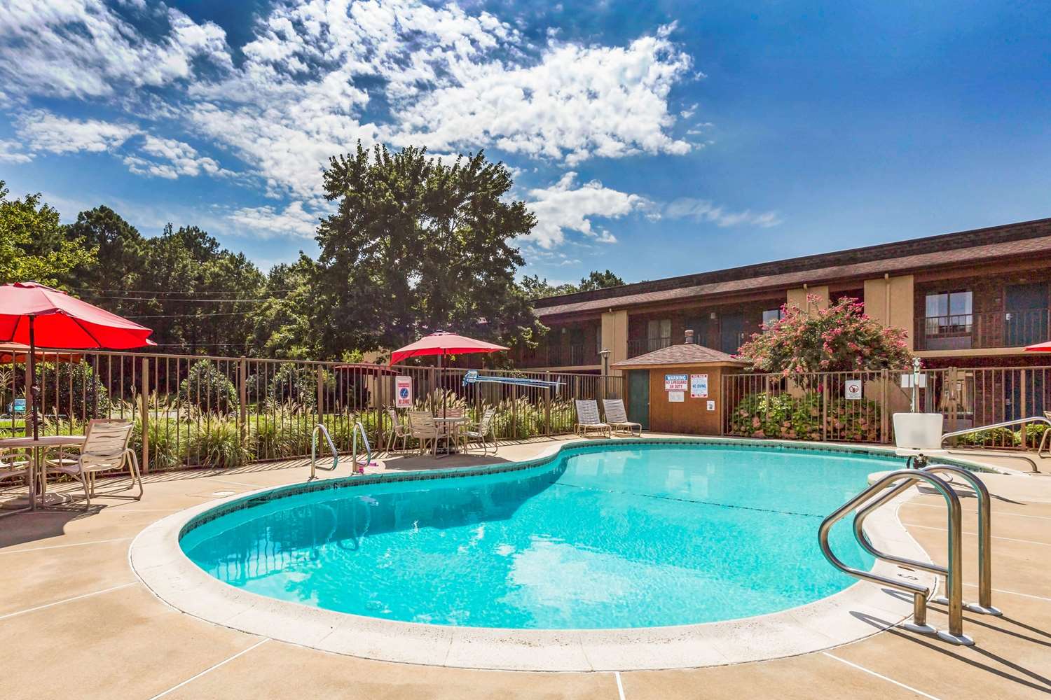 Baymont by Wyndham Easton 44/46