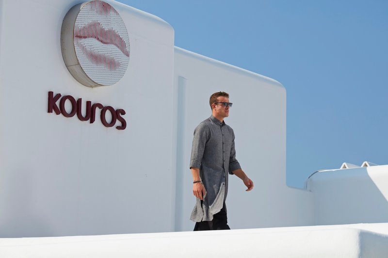 Kouros Hotel and Suites