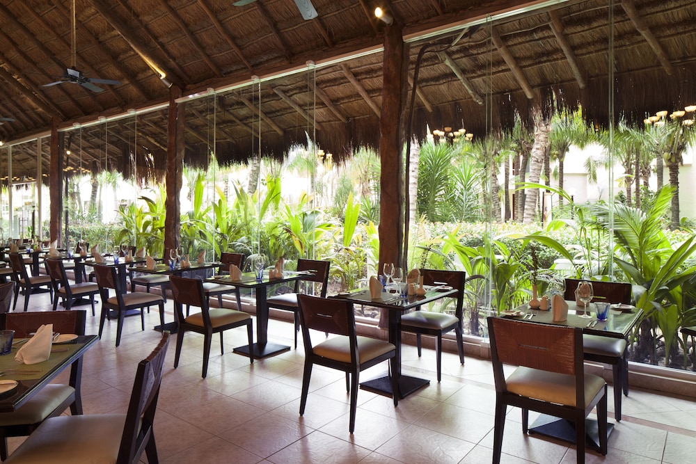 El Dorado Seaside Suites Oceanfront, All & More Inclusive - Adults Only 30/50
