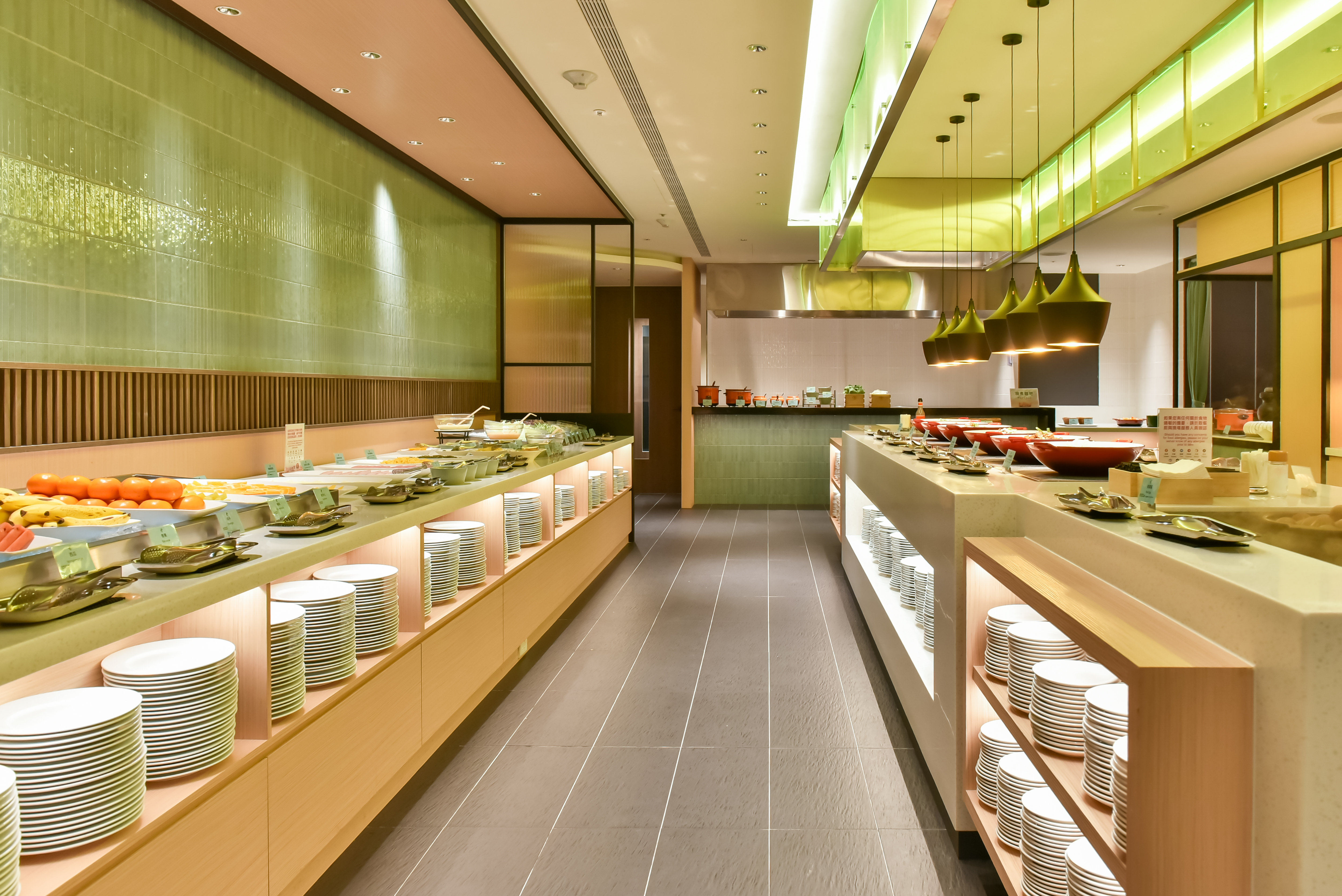 Holiday Inn Taoyuan Airport by IHG 24/50
