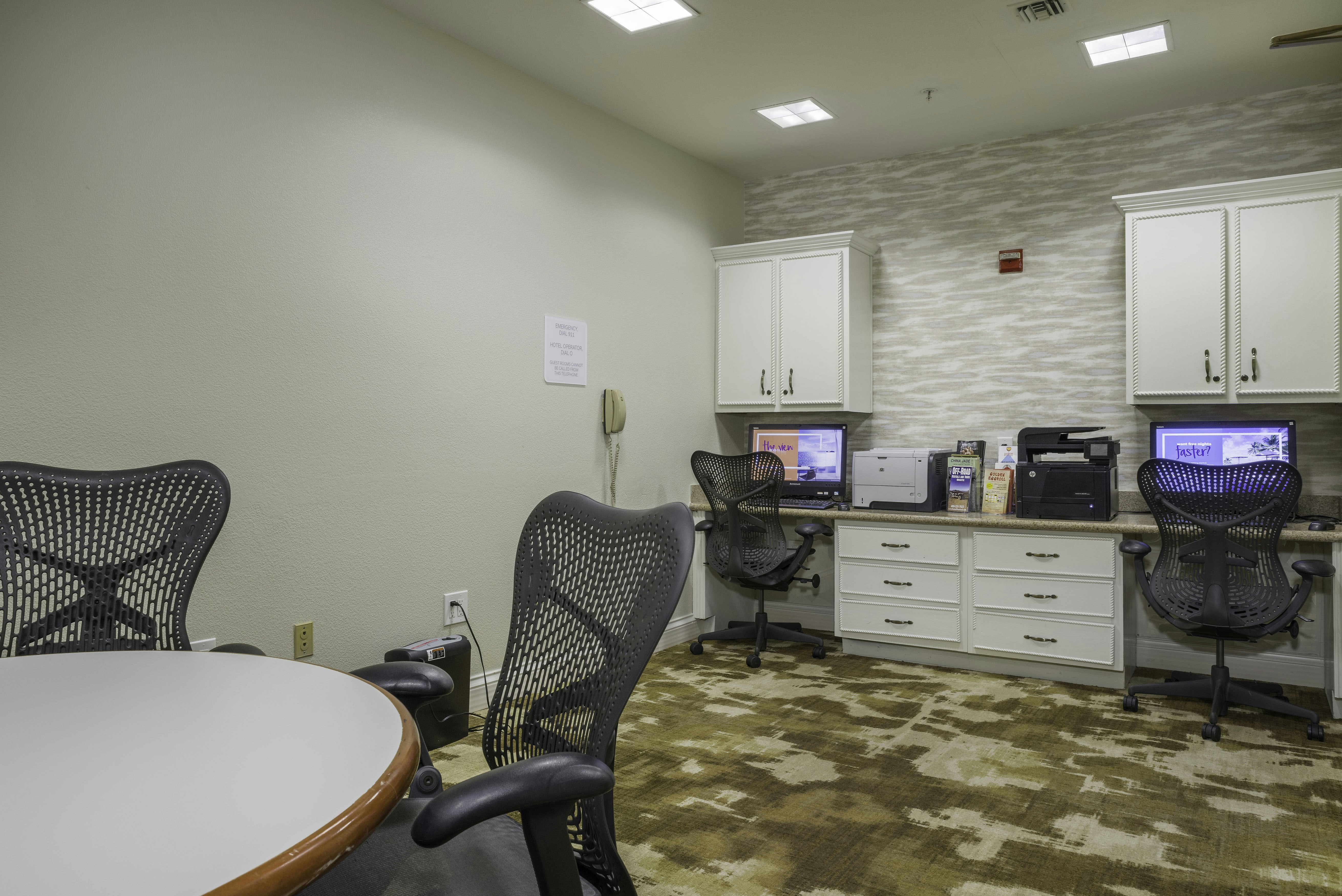 Hilton Garden Inn Phoenix Airport 49/53