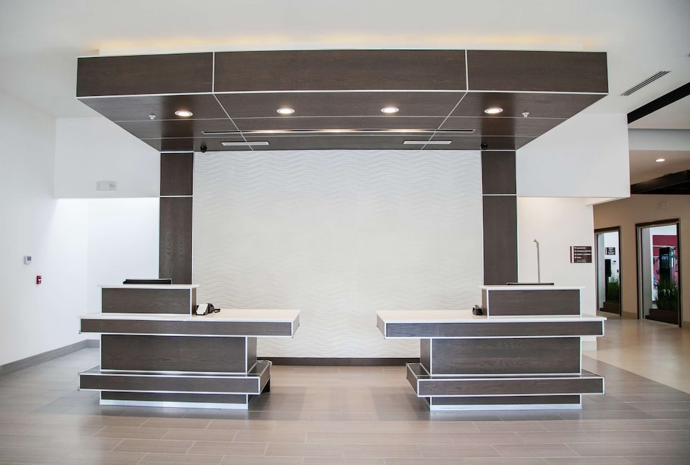 Hilton Garden Inn Tampa Suncoast Parkway 34/53