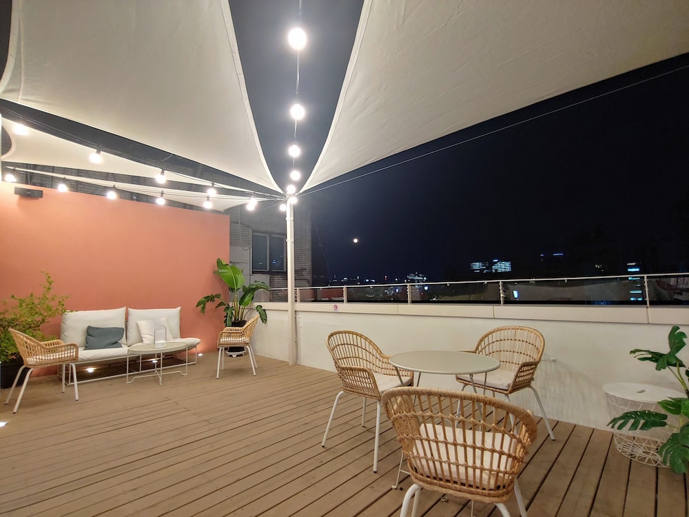 Tong Tong Petit Hotel 27/38