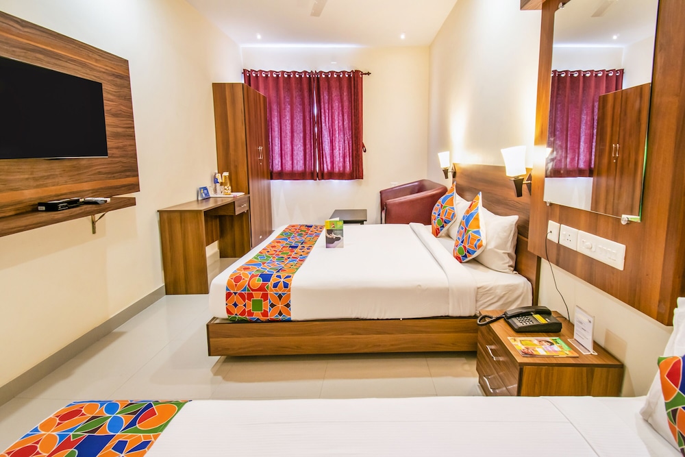 Fabhotel Thejas Paaradise 10/22
