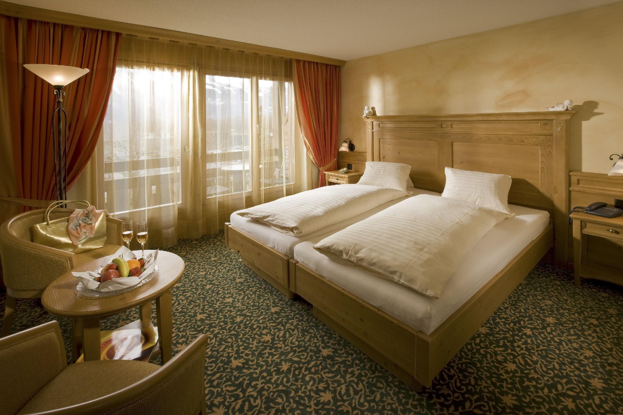 Deluxe, Twin Beds, Garden View, Garden Area