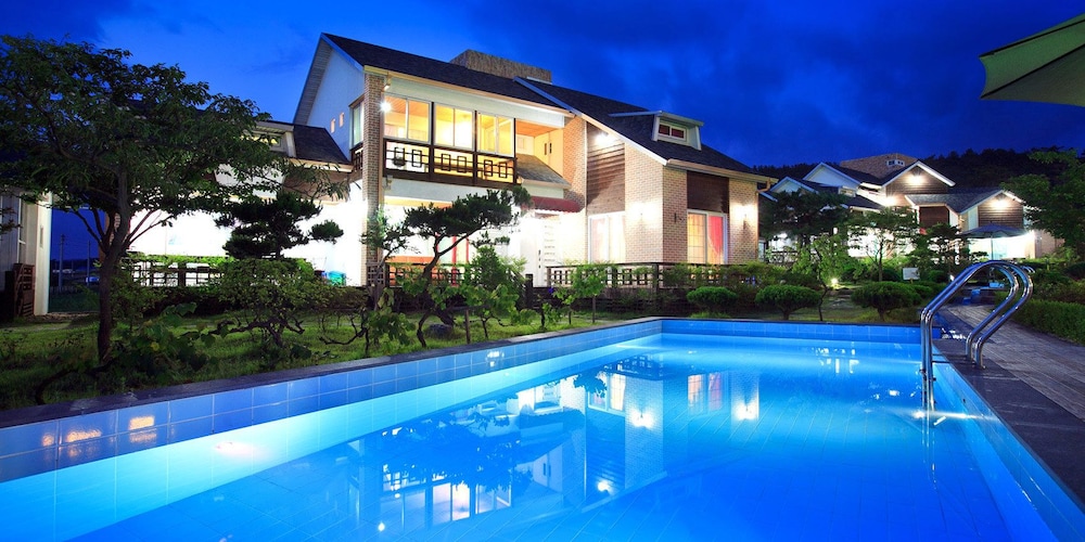 Gyeongju Orsay Pension 1/46