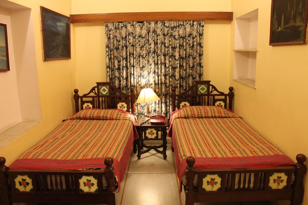 Hotel Madhuban 42/51
