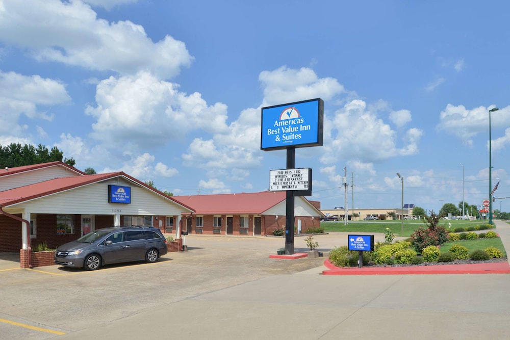 Americas Best Value Inn Suites Siloam Springs 4/26