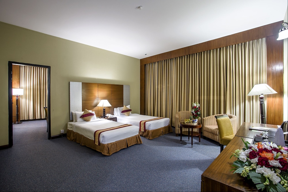 ROSE VIEW HOTEL 4/64