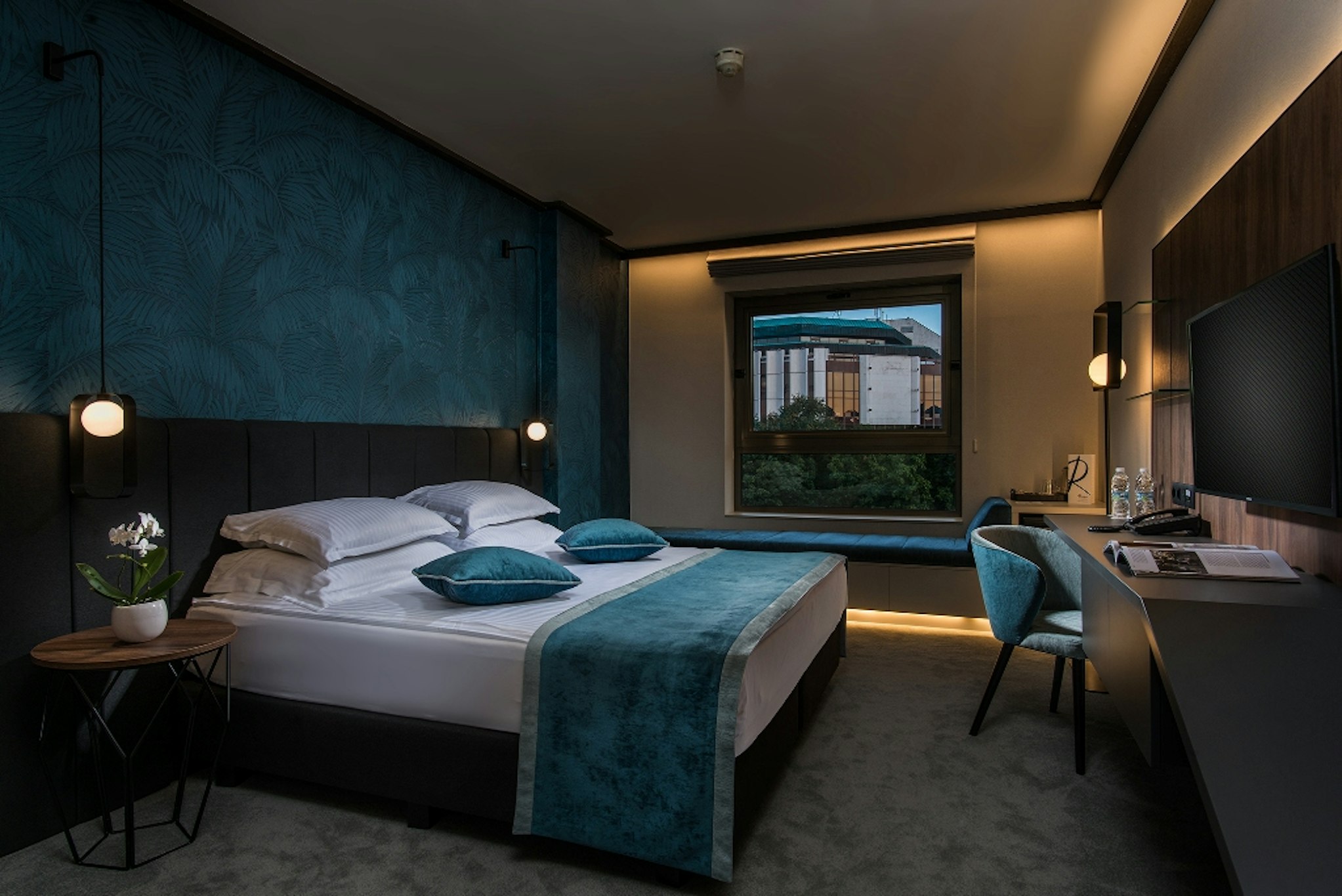 Rosslyn Central Park Hotel 24/58