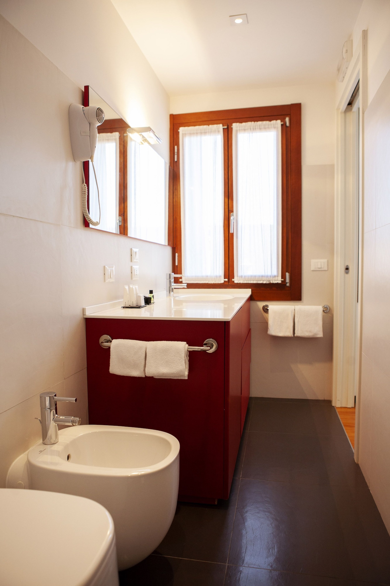 DELUXE, APARTMENT