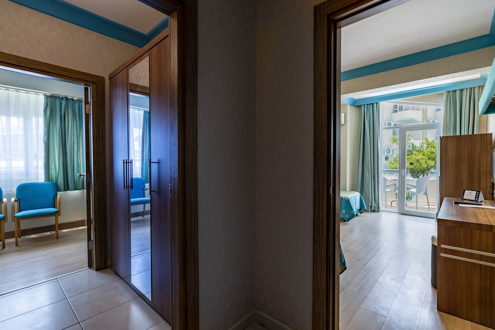 Miarosa Kemer Beach 23/73