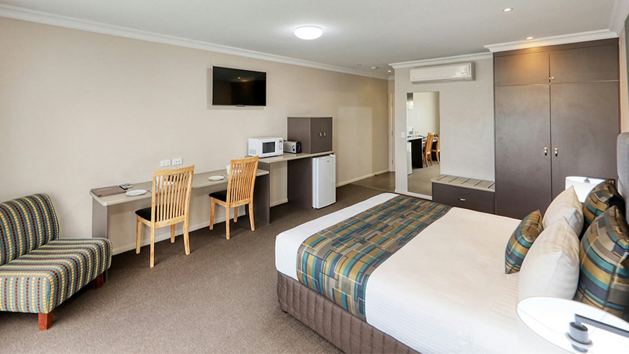 Drovers Motor Inn 6/16
