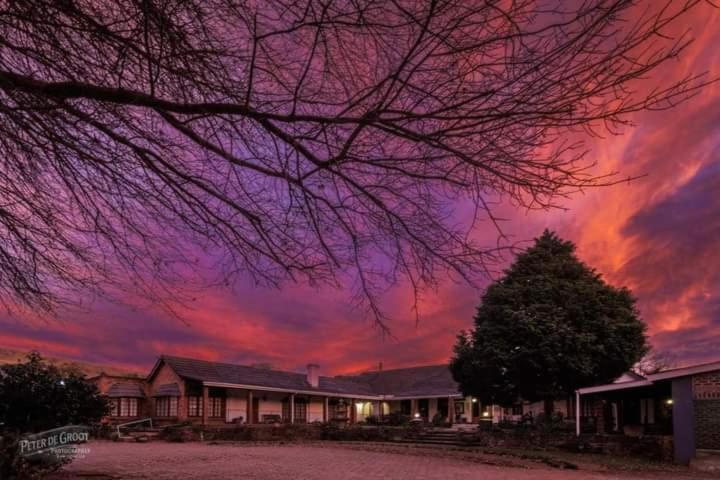 The Oaks Hotel 13/22