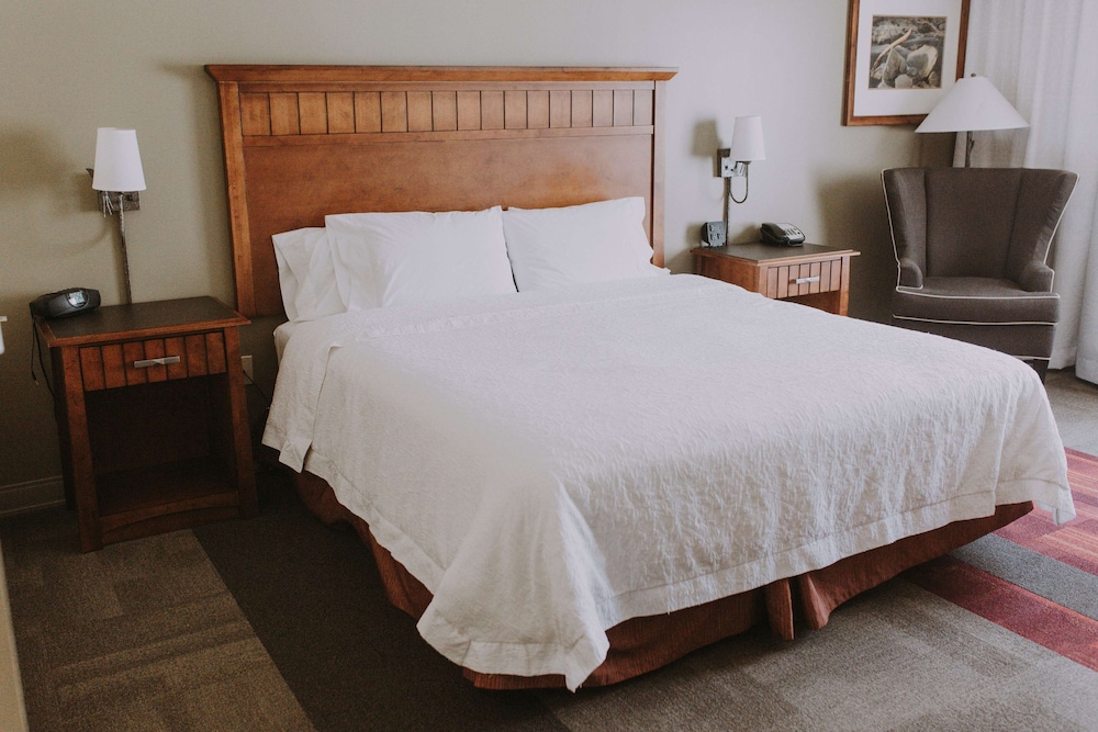 Hampton Inn & Suites Green River 7/34