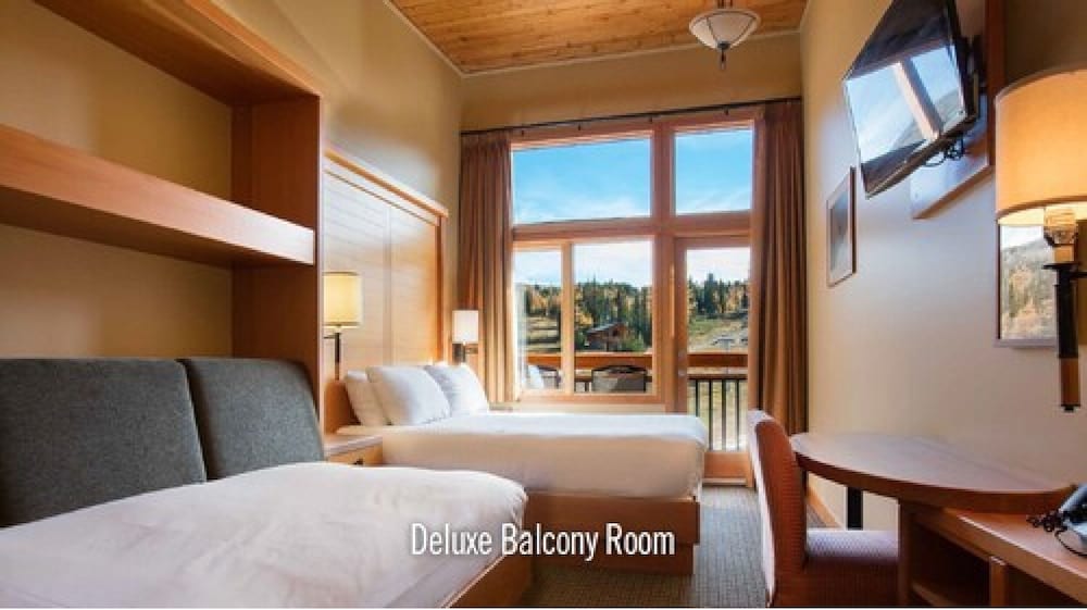 Sunshine Mountain Lodge - Superior Room 22/61