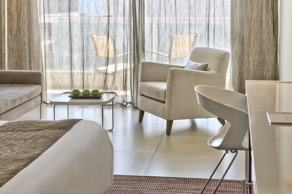 The George Urban Boutique Hotel St Julians 22/78