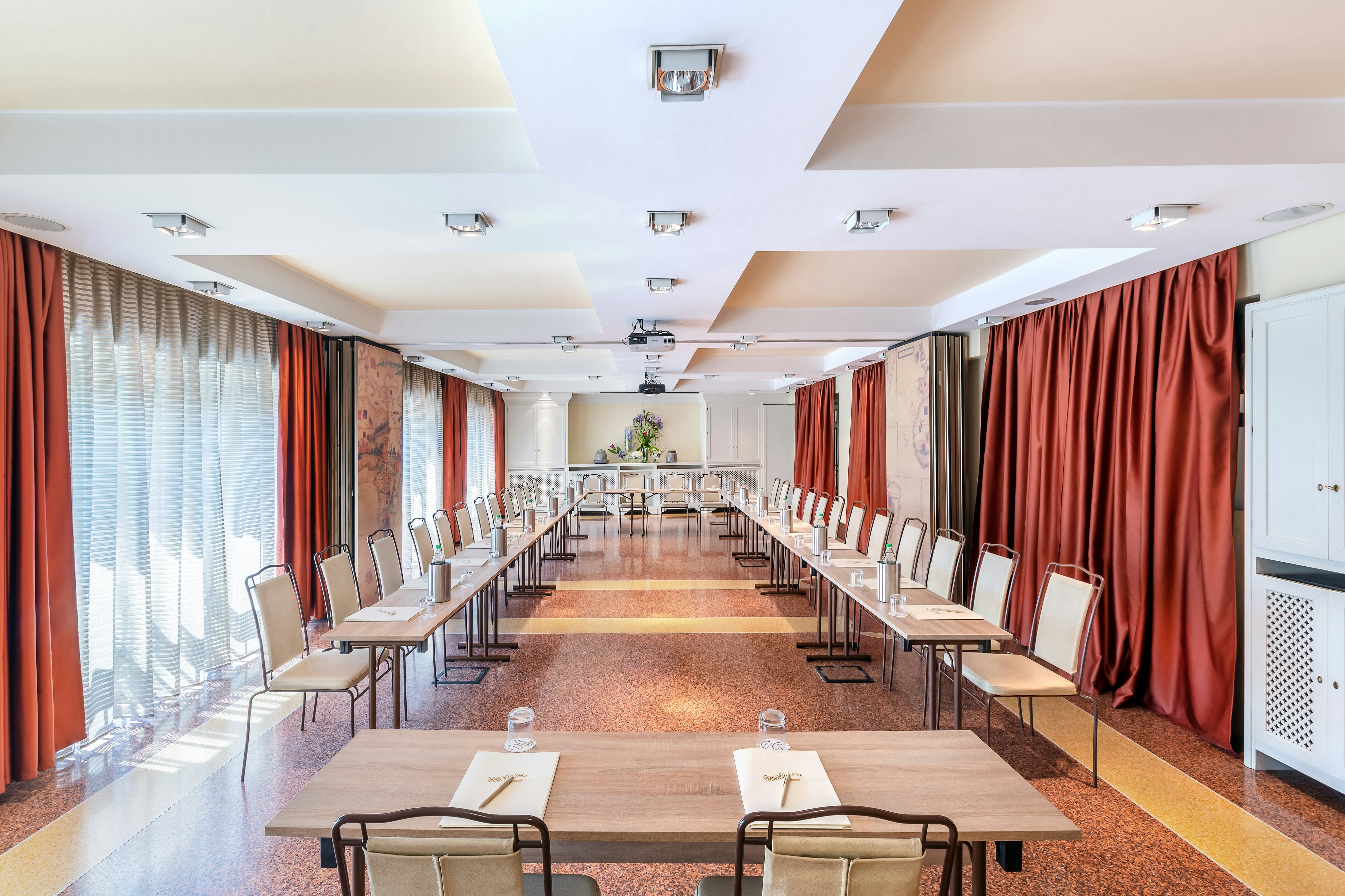 Grand Hotel Savoia Genova, Curio Collection by Hilton 72/73