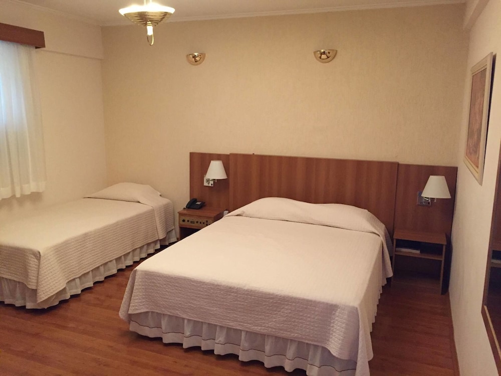 Biazi Plaza Hotel 10/28