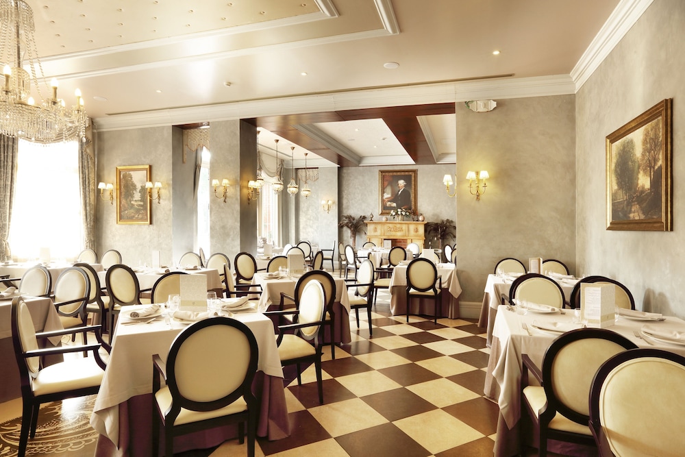 PortAventura Hotel Lucys Mansion 24/40