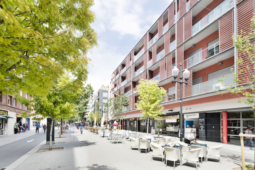 Lugaris Rambla 69/79