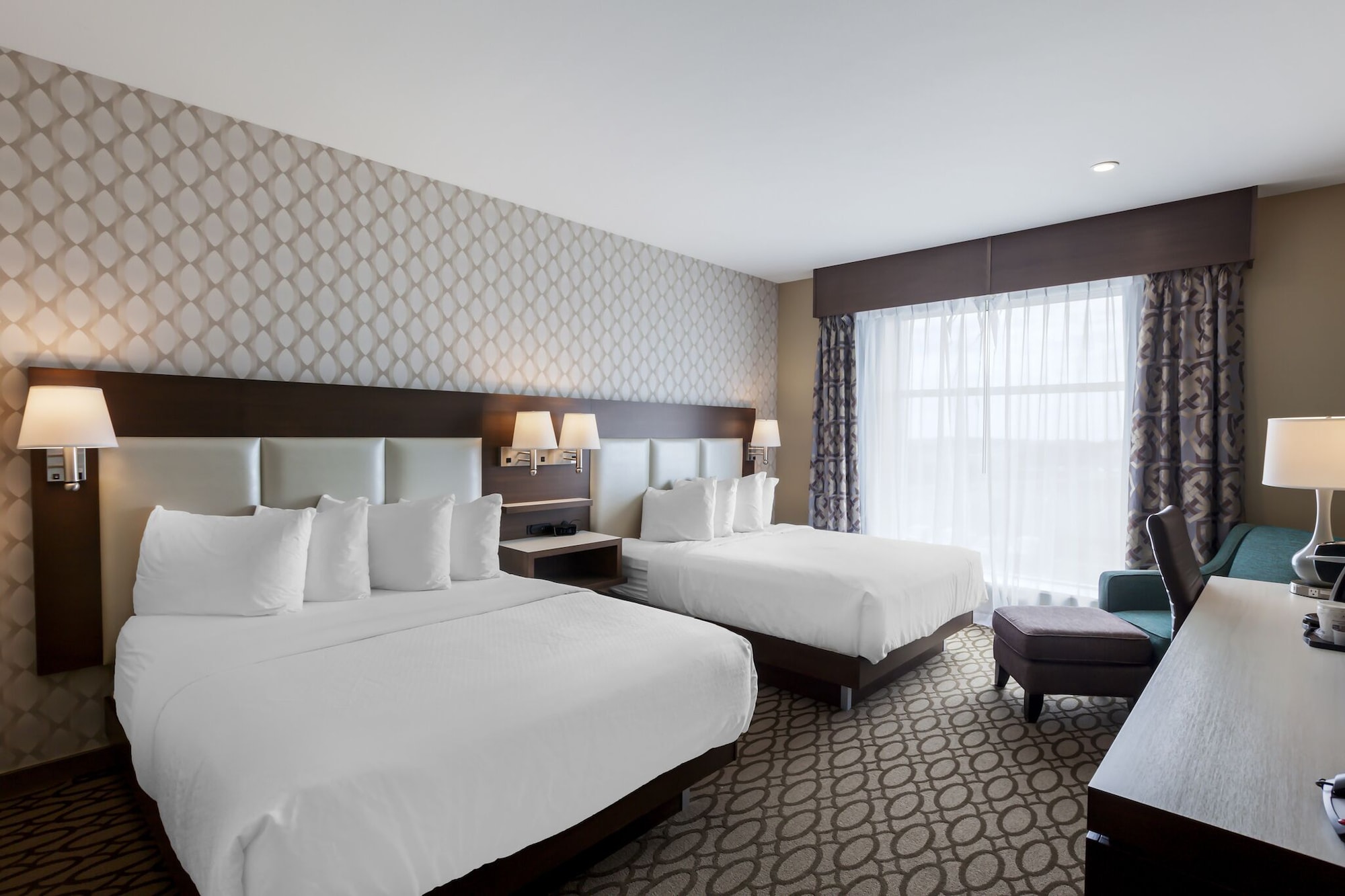 غرفة قياسية بسريرين كوين، Best Western Plus St. John s Airport Hotel and Suites 2/10