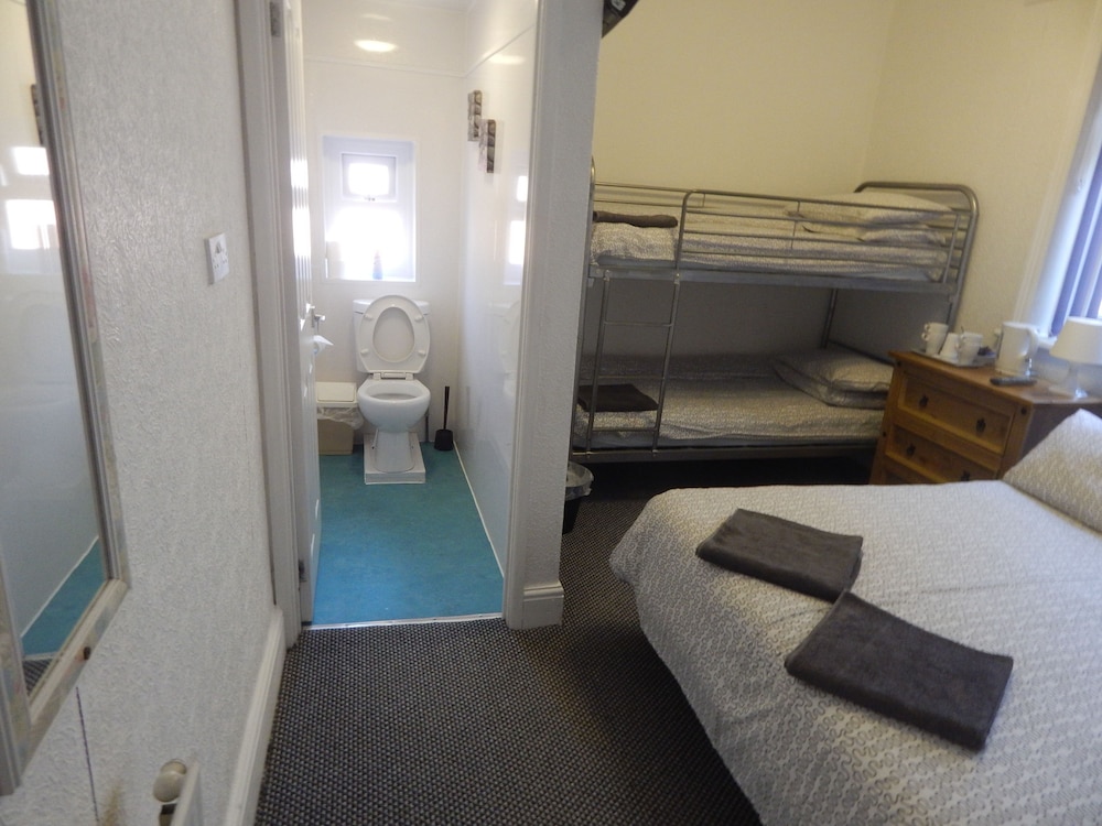 Llanryan Guest House 26/39