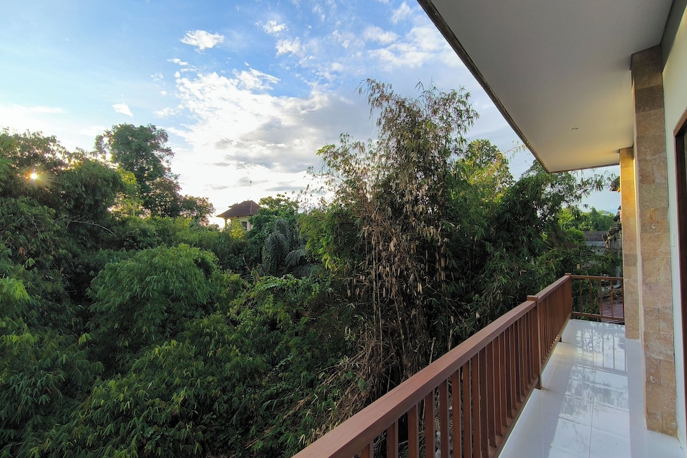 Bhuana Shanti Homestay 37/50