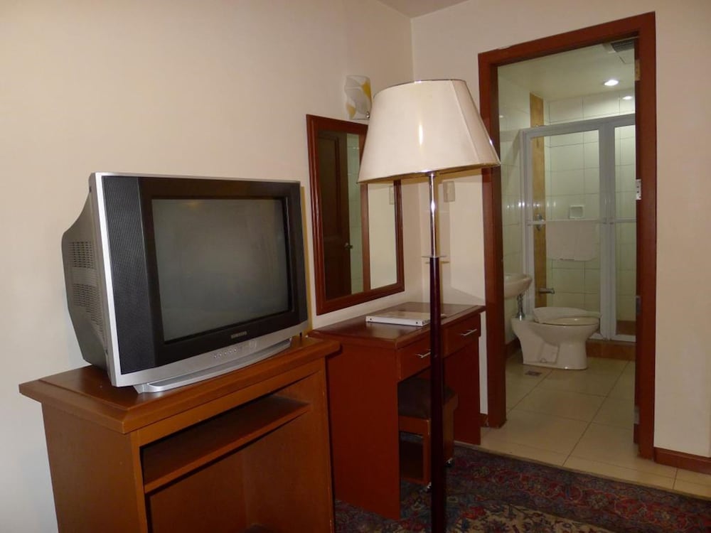 Hotel Cosmopolitan 48/57