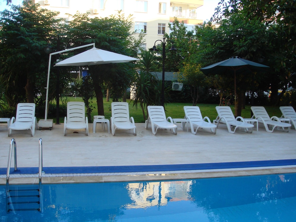 Suite Laguna 69/71