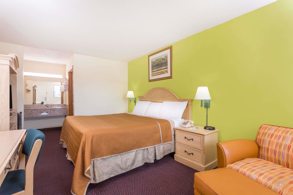 Travelodge by Wyndham Cordele 6/24